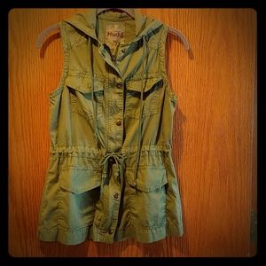Army green hooded sleeveless vest
